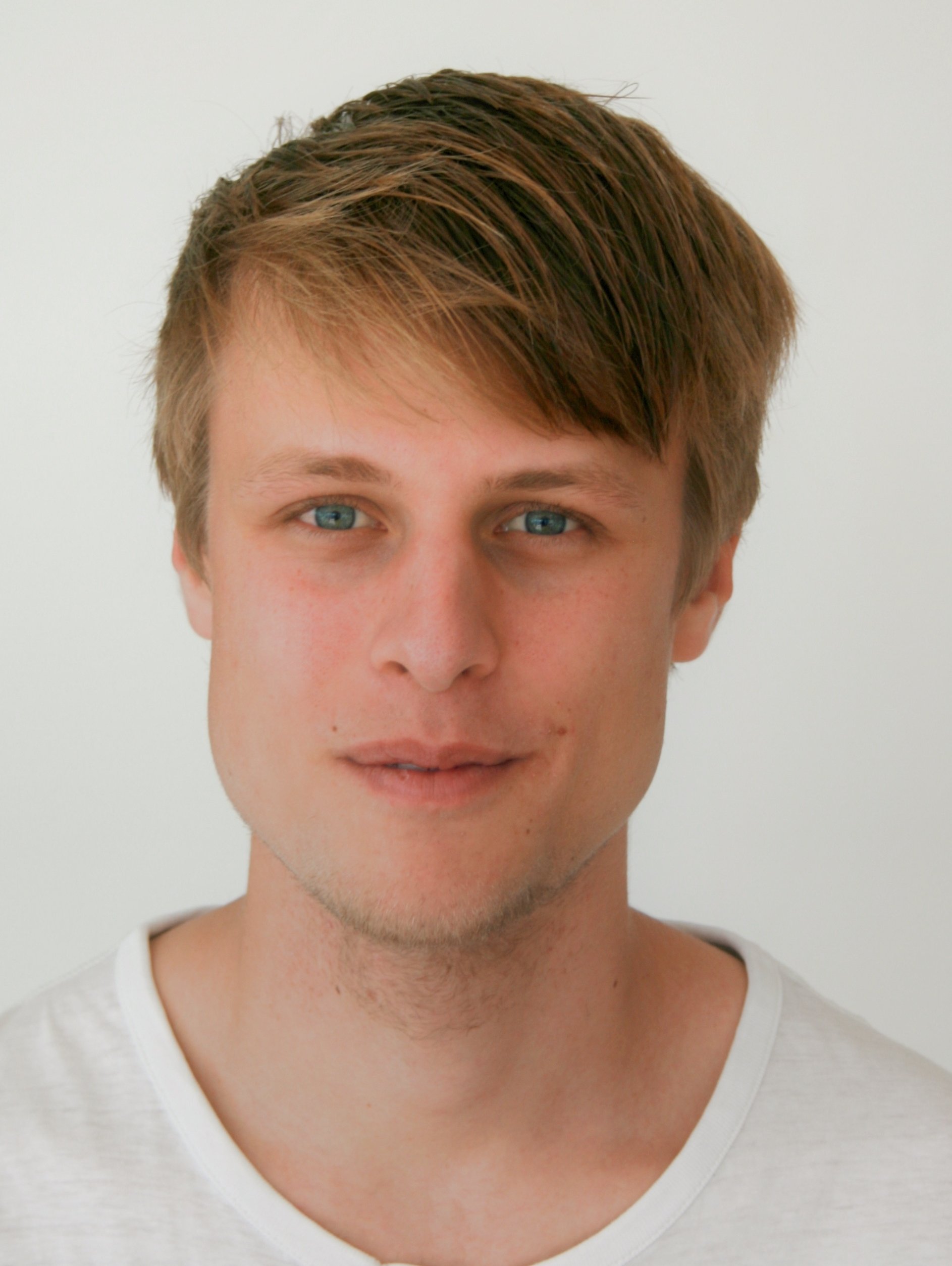 Michael Ravedoni